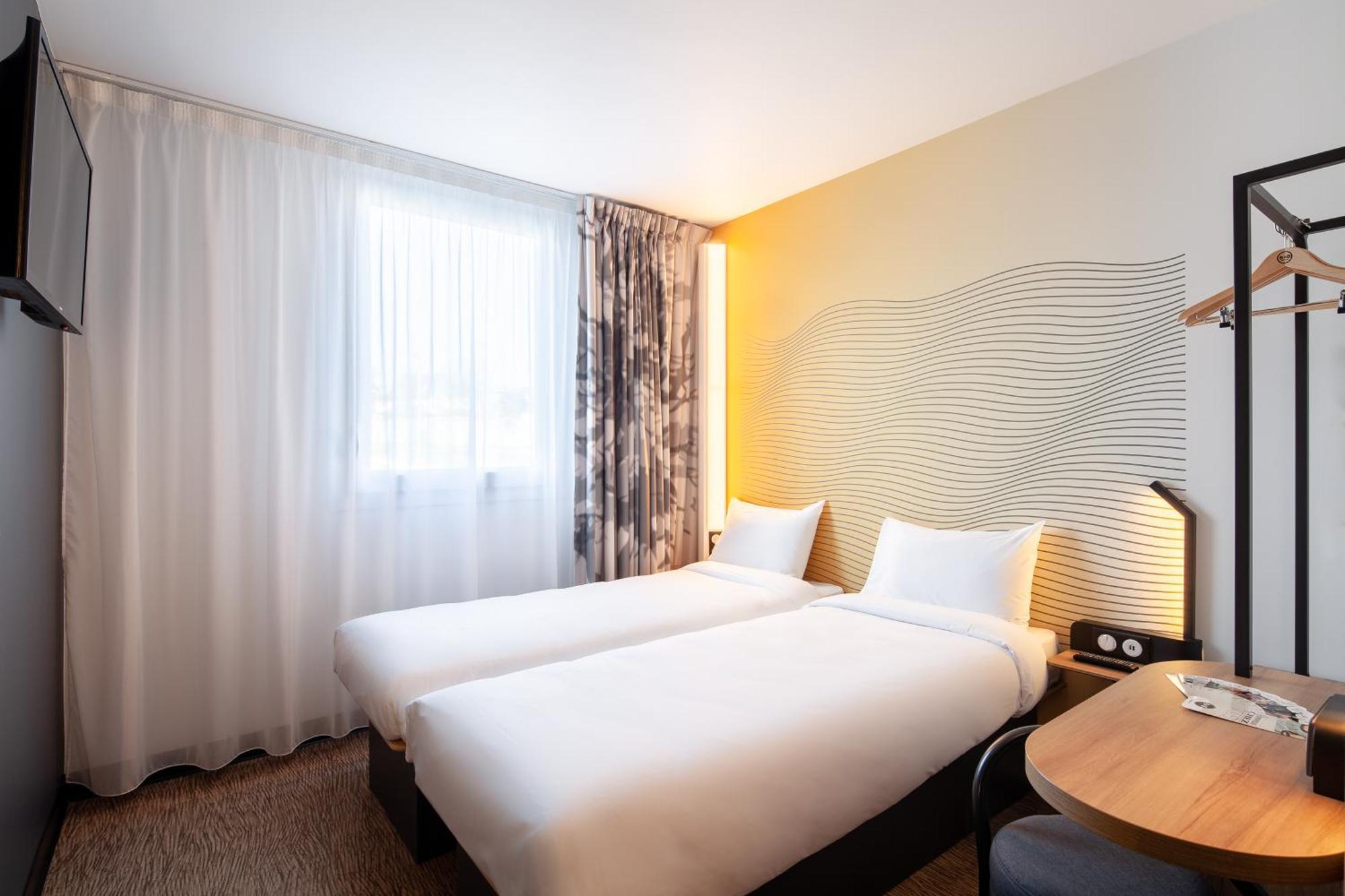 B&B Hotel Igny Palaiseau Dış mekan fotoğraf